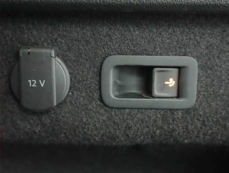 Volkswagen Passat (2021) Elegance 2.0 TDI - fotka 21 z 22