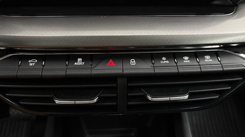 Škoda Octavia 2.0 TDI DSG Ambition - fotka 13 z 24