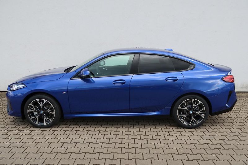 BMW Řada 2 220 Gran Coupé - fotka 10 z 11