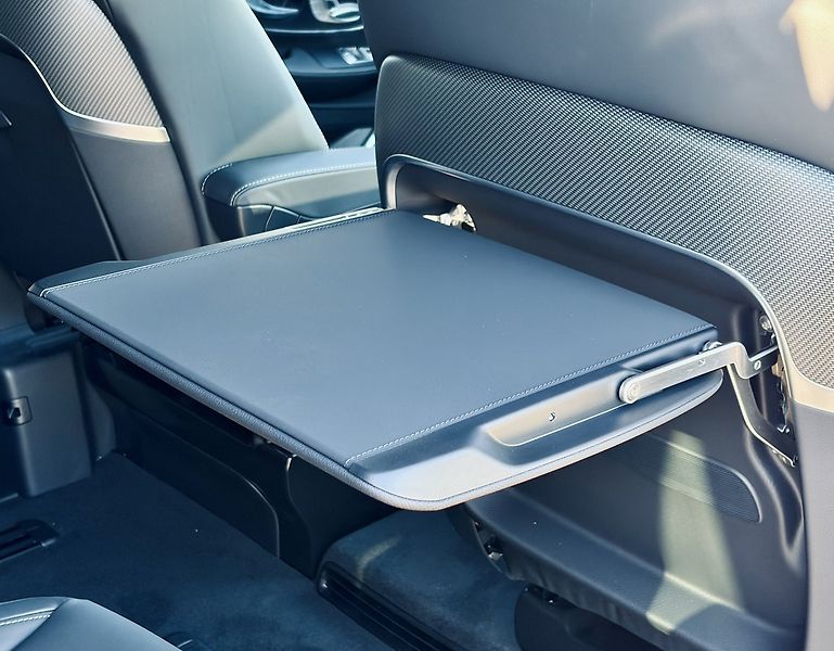 Mercedes-Benz Třídy V (2026) 300d EXCLUSIVE AMG 4M L AIR - fotka 13 z 34