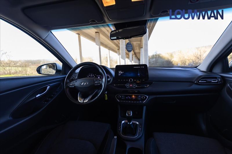 Hyundai i30 1,5 T-GDI Smart MHEV - fotka 5 z 22