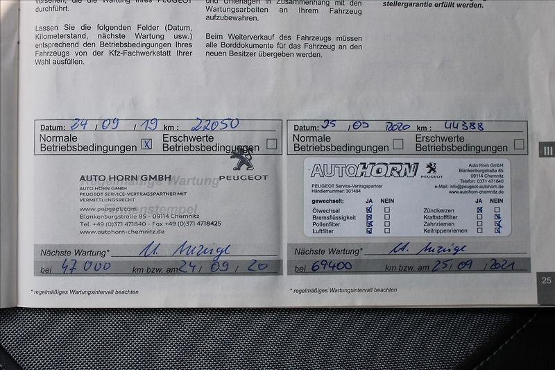 Peugeot 2008 1,2 T  AUTOMAT,ALLURE,WEBASTO - fotka 31 z 34