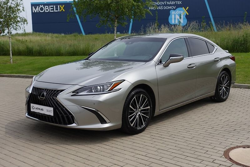 Lexus ES 300h ZLEVNĚNO 2,5 HSD LIMITED EDITI - fotka 2 z 41
