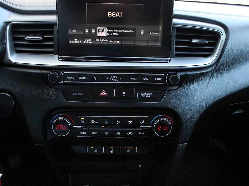 Kia Ceed (2018) 1.4 T-GDI 103kW manuál - fotka 7 z 32