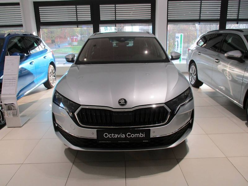 Škoda Octavia Combi Top Selection 2,0 TDI/11 - fotka 2 z 18