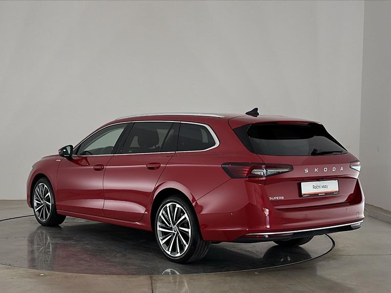 Škoda Superb L&K DSG - fotka 15 z 31