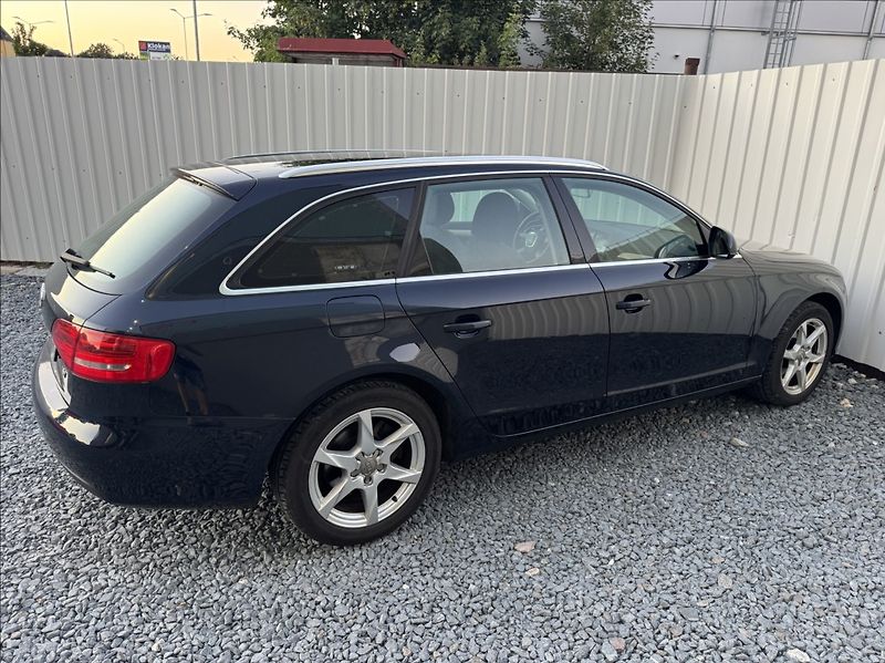 Audi A4 1,8 TFSi tažné 1.maj původ ČR - fotka 13 z 50