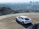 Koncept Porsche Mission E.