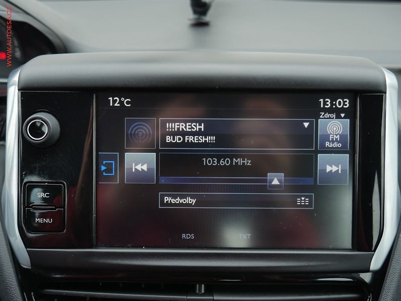 Peugeot 208 (2015) 1.2 PT, ČR, AC, tempo - fotka 17 z 19