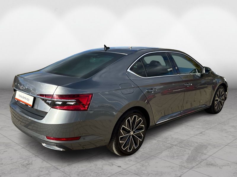 Škoda Superb L&K 2.0 TDI 147kW DSG 4x4 - fotka 6 z 28