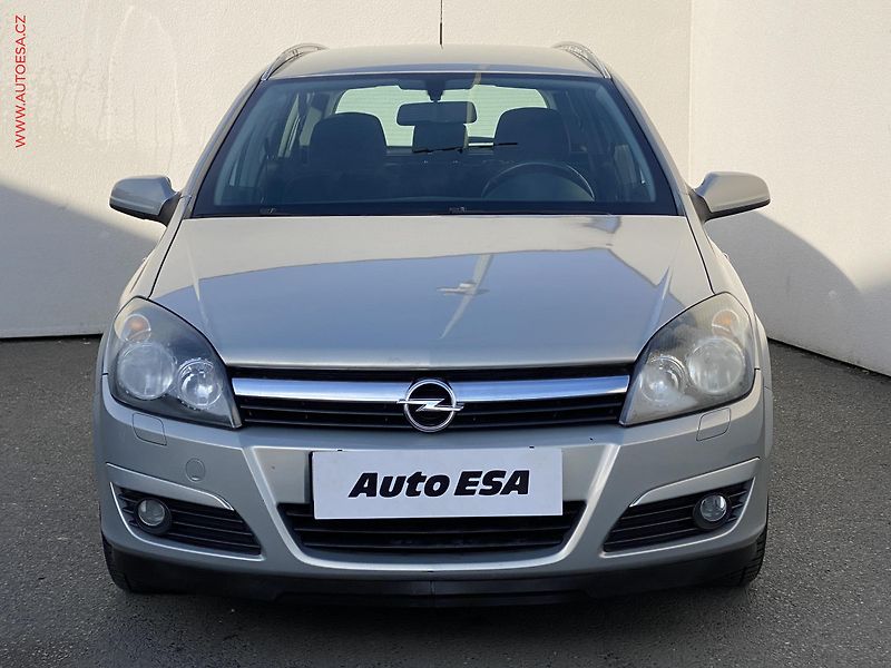 Opel Astra (2005) 1.6i, ČR, AC, tažné - fotka 2 z 14