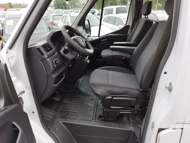 Renault Master (2020) 2,3DCI,132KW,6MÍST,LED,NAV,TAŽ - fotka 13 z 27