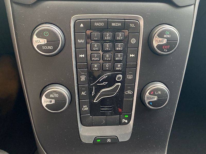 Volvo V40 - fotka 13 z 28