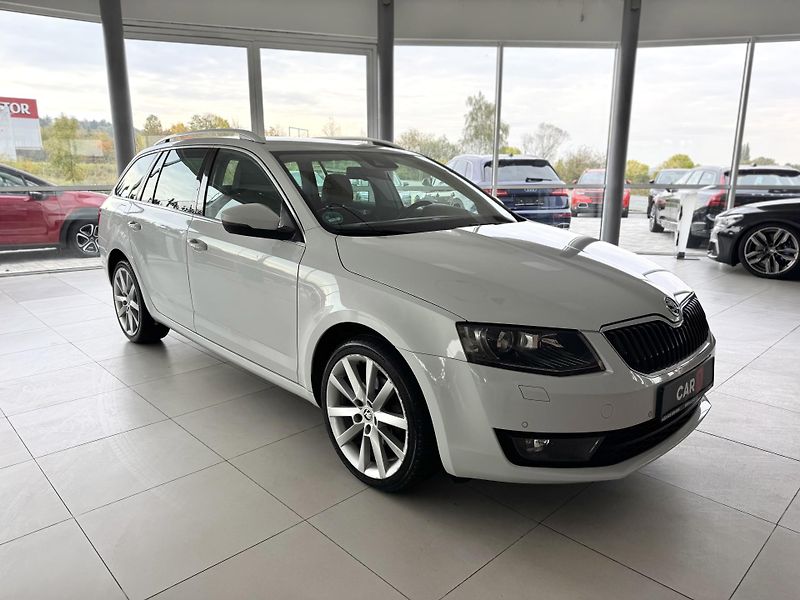 Škoda Octavia 2,0TDI DSG*Navi*Xenon*Kamera - fotka 4 z 36