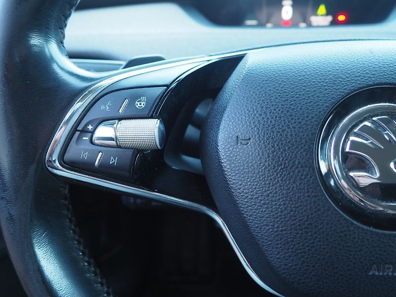 Škoda Enyaq (2021) 60 (132 kW) Suite - fotka 21 z 36