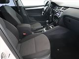 Škoda Octavia (2015) 2.0 TDI, Navi, Tempomat - náhled 9