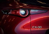 Nová Mazda CX-30