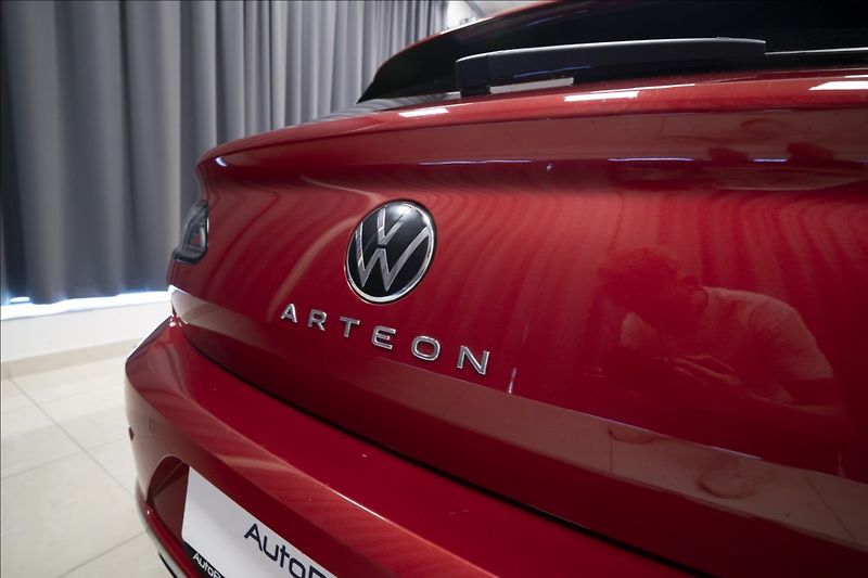 Volkswagen Arteon 2,0 TDI DSG R-LINE 1. MAJ ČR - fotka 35 z 36