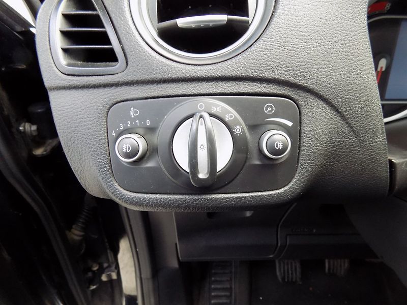 Ford S-MAX (2010) 2.0i/ČR/Klimatizace/LED/ - fotka 24 z 35