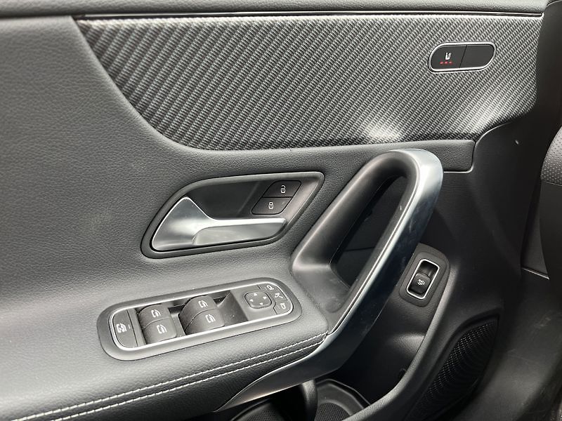 Mercedes-Benz CLA Třída 200 d kupé Progressive L - fotka 13 z 21