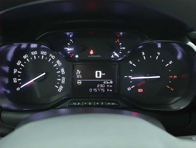 Citroën C3 (2024) 1.2 PureTech, Park. senzory - fotka 11 z 15
