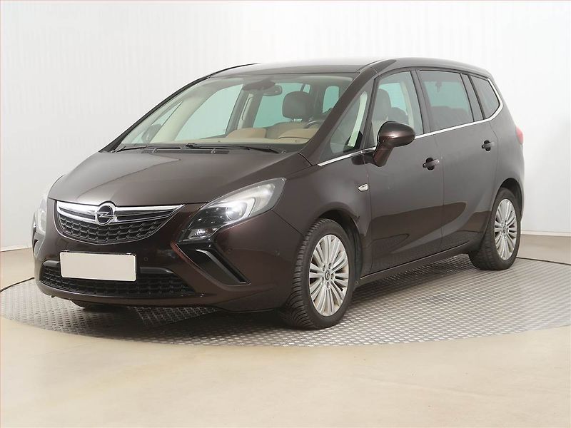Opel Zafira (2016) 2.0 CDTI, 7 míst, Navi - fotka 2 z 18