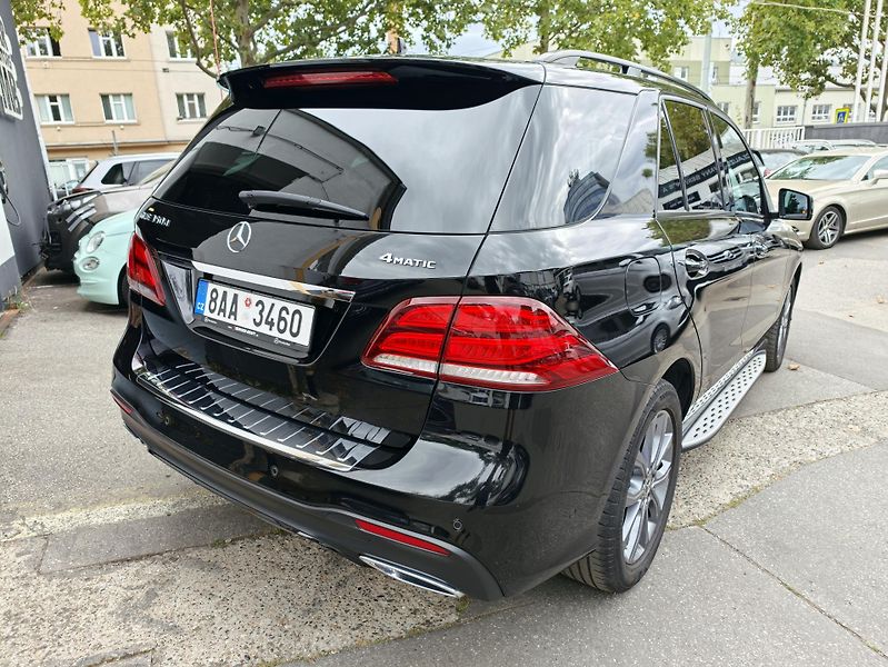 Mercedes-Benz GLE 350d 4M Plná výbava,2.maj - fotka 6 z 34