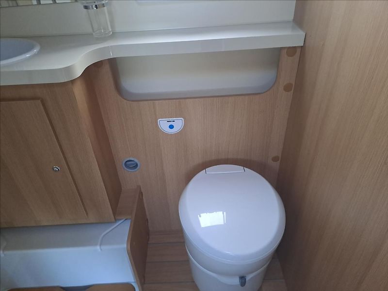 Eura Mobil multijet,1.majitel,koupeno cz - fotka 23 z 35