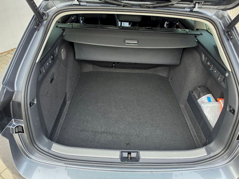 Škoda Superb (2025) COMBI 2,0TDI 110KW DSG L&K - fotka 27 z 35