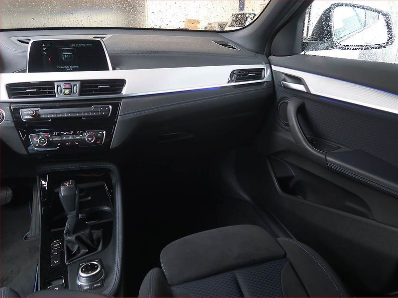 BMW X2 (2018) M Paket xDrive25d - fotka 8 z 17