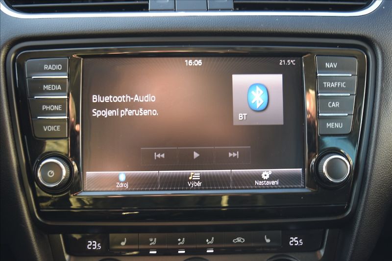 Škoda Octavia 1,6 TDI 77KW ALU KLIMA NAVI - fotka 35 z 48