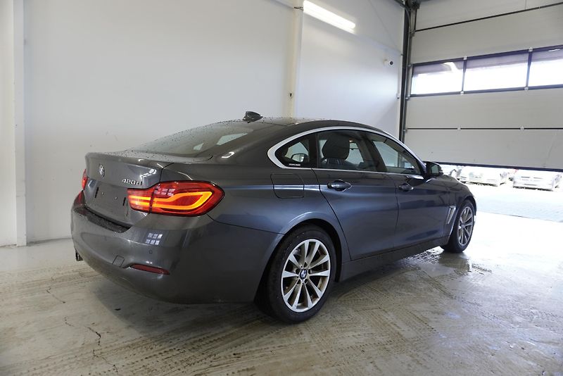 BMW Řada 4 420 - NOVÝ MOTOR NA 210000 KM - fotka 7 z 32