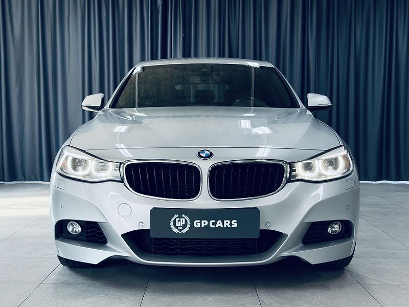 BMW Řada 3 (2015) 335d*X-drive*M-packet*CZ* - fotka 2 z 32