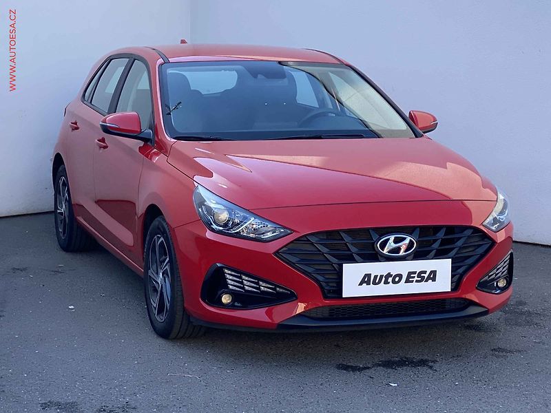 Hyundai i30 (2023) 1.5 DPi, 1.maj,ČR, servis - fotografie inzerátu