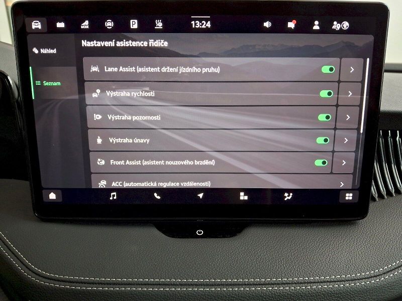 Škoda Superb (2025) iV SportLine DSG 1,5TSi 150kW - fotka 23 z 35