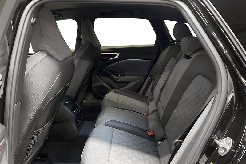 Audi A5 TDI q S-Line 360 Taž Matrix - fotka 7 z 9