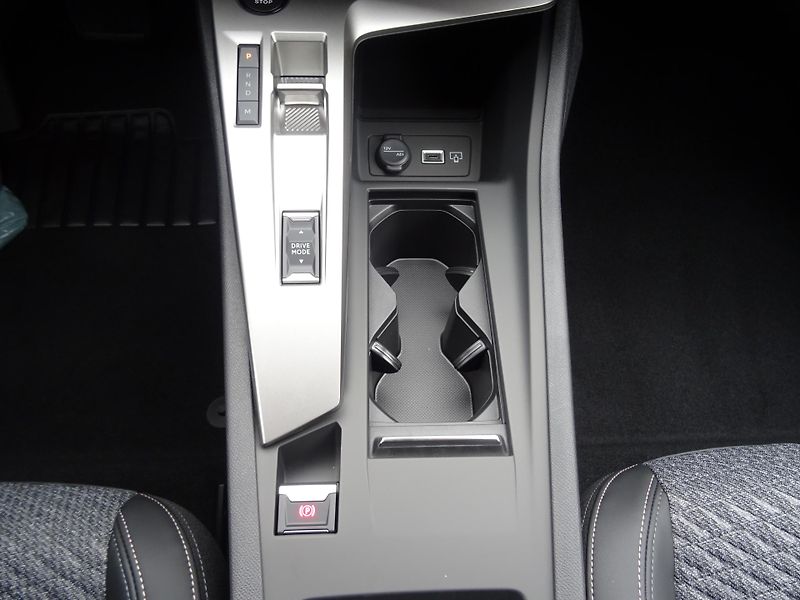 Peugeot 308 (2026) SW ALLURE BHDi 130k S&S EAT8 - fotka 33 z 47