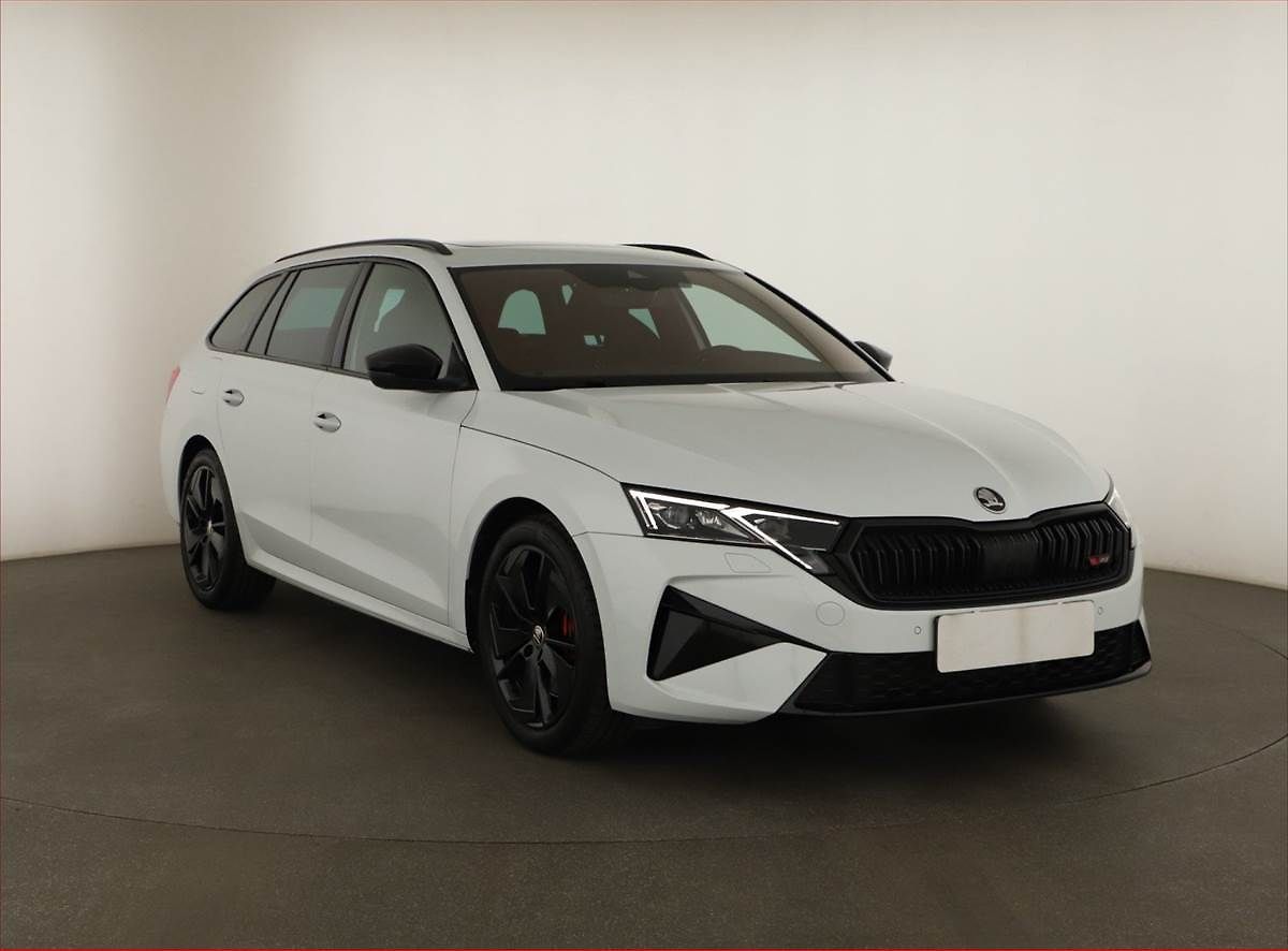 Škoda Octavia RS 2.0 TSI, RS, Navigace