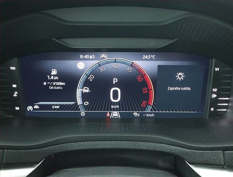Škoda Karoq (2024) Ambition 2.0 TDI - fotka 11 z 21
