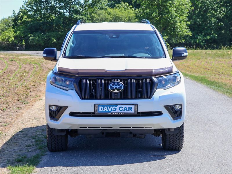 Toyota Land Cruiser 2,8 D-4D 150kW Executive CZ DP - fotka 2 z 39