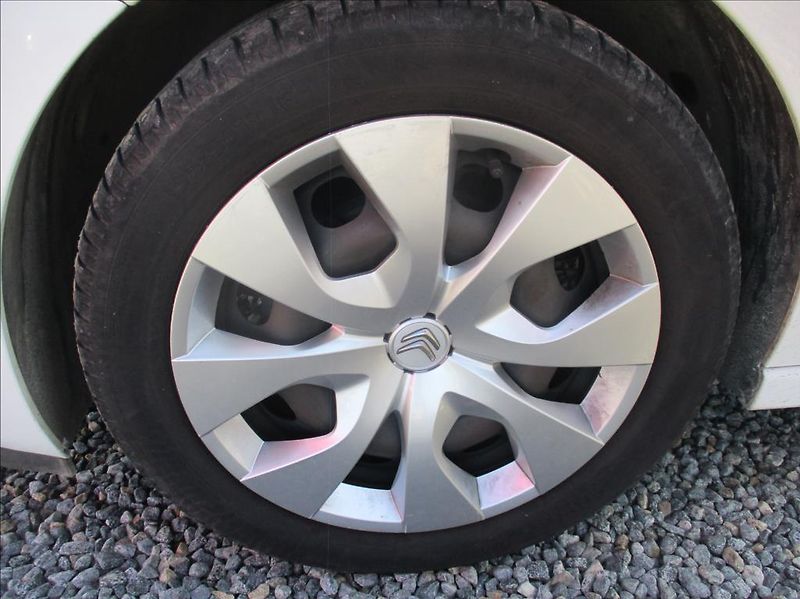 Citroën C3 1,2 VTi,klima,serv.kn.CZ - fotka 17 z 25