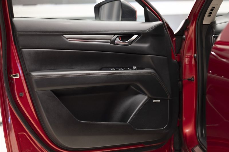 Mazda CX-5 2,5 SKYACTIV AWD AT NAVI TAŽNÉ - fotka 40 z 45
