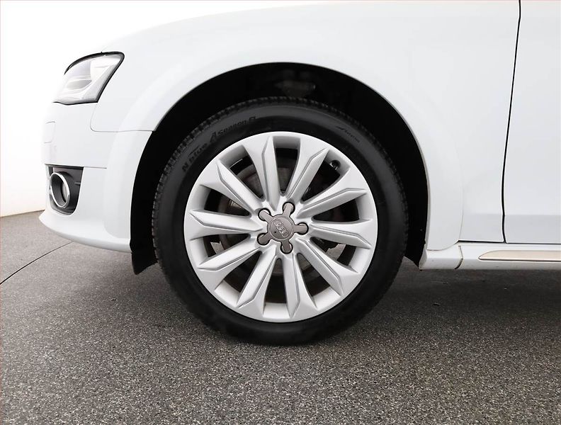 Audi A4 Allroad (2013) 2.0 TDI, 4X4, Automat - fotka 19 z 19