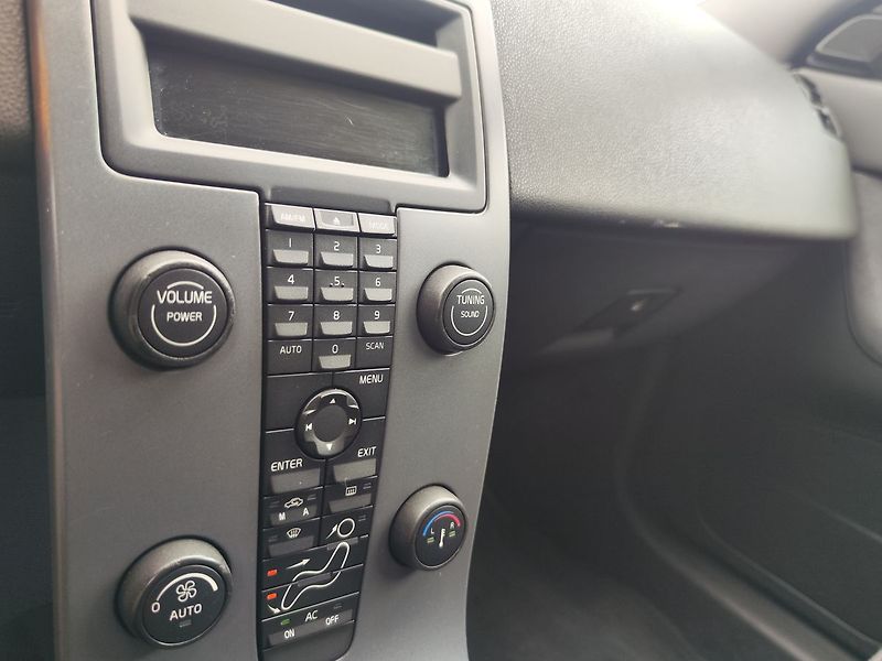 Volvo V50 1.6D/80kW - fotka 16 z 22