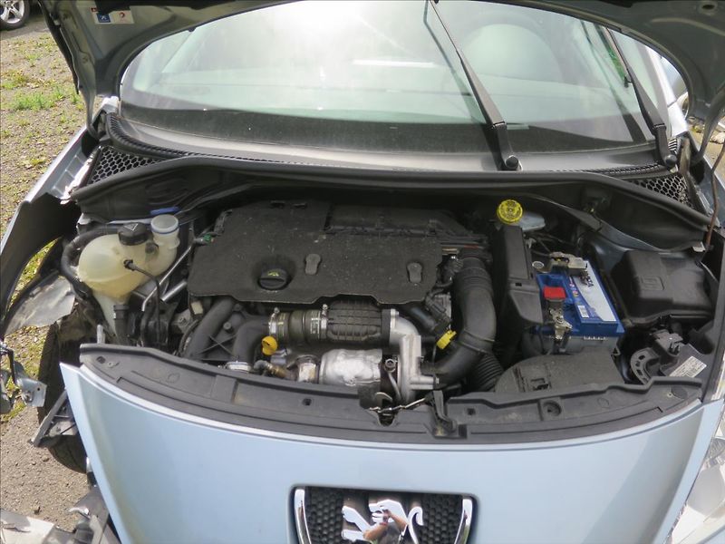 Peugeot 207 1,6  HDI - fotka 6 z 10