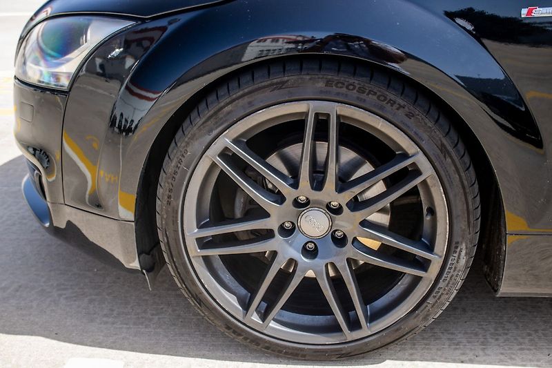 Audi TT S-line - fotka 9 z 39