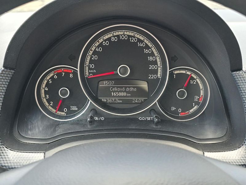 Volkswagen up! CNG KAMERA + DIGIKLIMA ČR - fotka 16 z 27