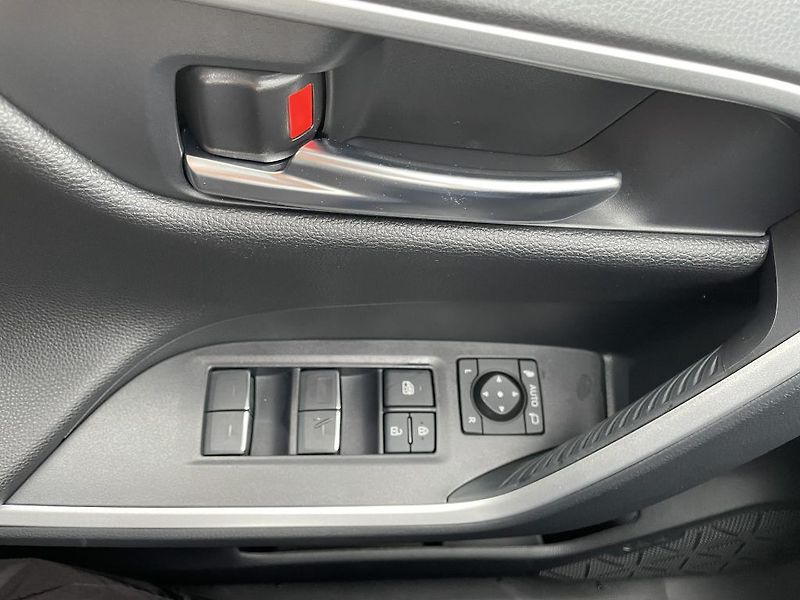 Toyota RAV4 2.5 Plug-in Hybrid Selection - fotka 24 z 28