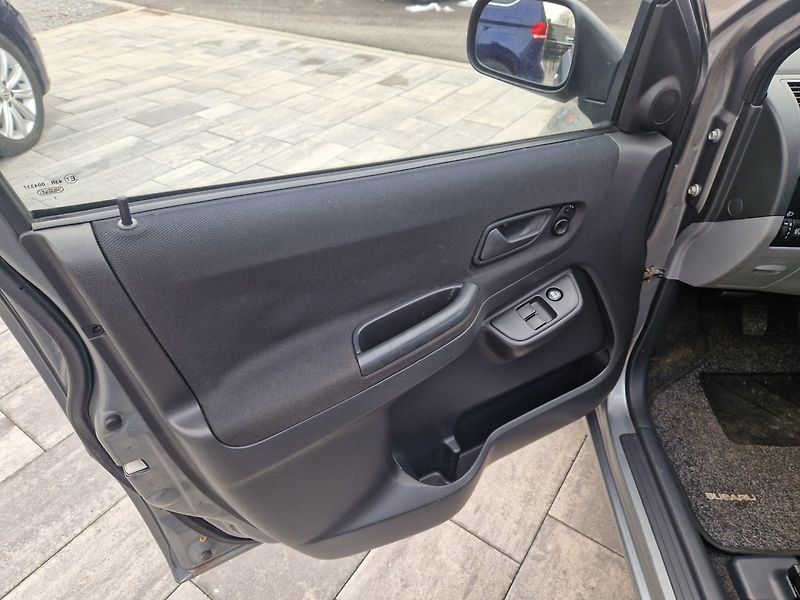 Subaru Justy (2008) 1,3 i 69 KW 4x4 - fotka 23 z 26
