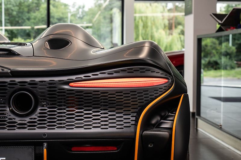McLaren Ostatní One of 149/Lift/Karbon - fotka 25 z 31